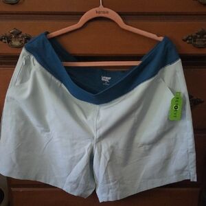 Lands' End Women's Blue and White Shorts- 1X